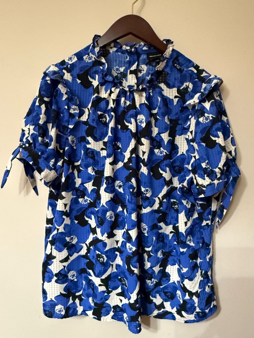 Who What Wear Blue Floral Short-Sleeve Festival Casual Blouse